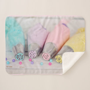 Farbige Pastell-Kuchen-Dekorationstools Fotografie Sherpadecke