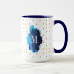 Farbige Punkte Monogram Tasse<br><div class="desc">Eleganter farbiger Punkte,  nahtlos über weißem Hintergrund und blauem Aquarellpinselstrich für ein individuelles Monogramm.</div>