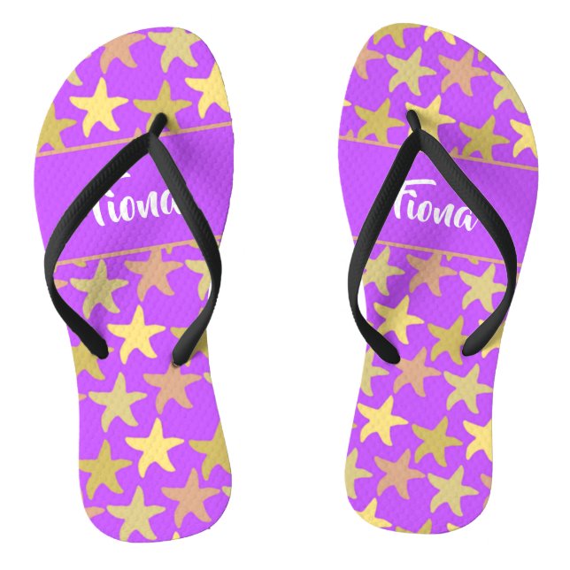 Farbige Seesterne auf lila Flip Flops (Fußbett)