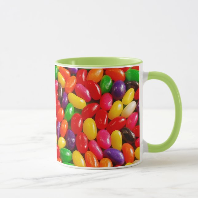 Farbige Tasse aus Geleebohnen (Rechts)