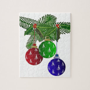 Farbige Weihnachtsbaum-Ornamente