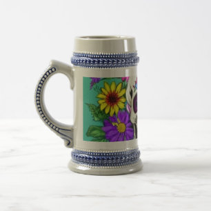 farbiger Schädel mit Blume Bierglas