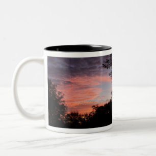 Farbiger Sonnenaufgang Zweifarbige Tasse