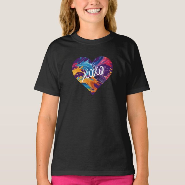 Farbiges Herz XOXO- T-Shirt (Vorderseite)