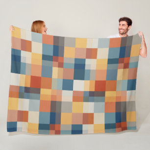 Farbiges Muster zufälliger geometrischer Formen Fleecedecke