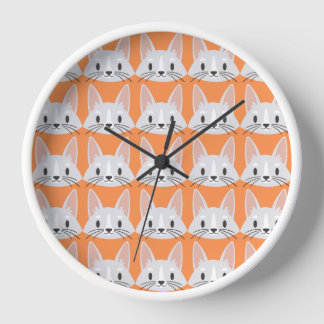 Farbiges Tiermuster auf orangefarbenem Hintergrund Uhr