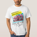 Farbliches, lebendiges Design mit Bildern und Text T-Shirt<br><div class="desc">Farbenfrohe, lebendige Post-it Collage Design anpassbar Mit Ihrem eigenen Foto, Text, Emoji oder jeder Art von Bild. Ideal für Bachelor und Junggeselinnen-Abschied, Geburtstag, Party, Sportveranstaltungen, Wiedersehen. Einfach personalisieren Sie es mit Ihren eigenen Fotos, Cliparts, Logos oder Bildern. Schreiben Sie Ihren Text mit jedem Schriftart, Größe und Farbe, die Sie bevorzugen,...</div>
