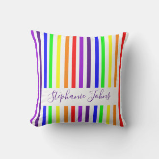 Farbstreifen mit Regenbogen Niedlich Monogramm Nam Kissen