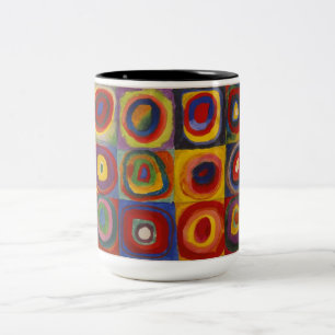 Farbstudie: Quadrate mit konzentrischen Kreisen Zweifarbige Tasse