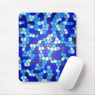 Farbtöne aus blau gestanztem Glas von Shirley Tayl Mousepad