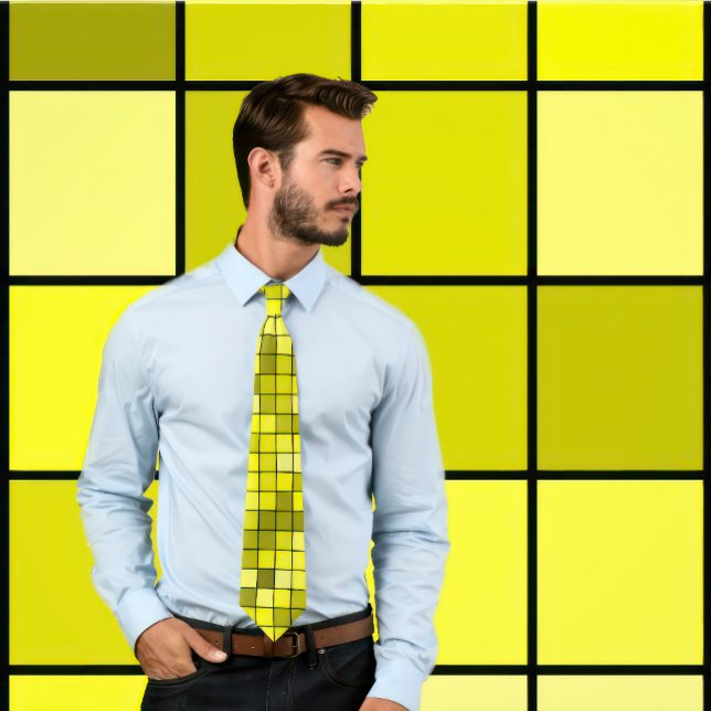 Farbtöne der Krawatte für die Gestaltung von Gelbb (Man wears a necktie featuring a shades of yellow tile design.
)