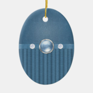 Farbtöne von blauen Streifen und Keramik der Beads Keramikornament
