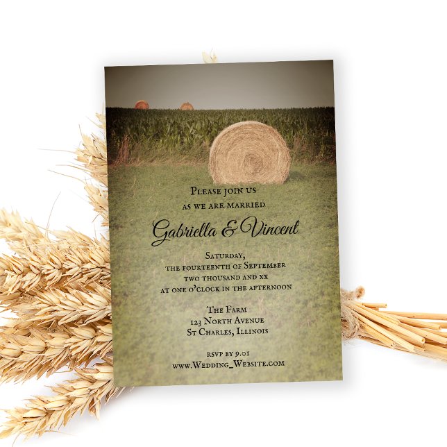Farm Hay Bales Country Wedding Einladung (Invite guests to your farm marriage with the charming Hay Bales Country Wedding Invitation.)