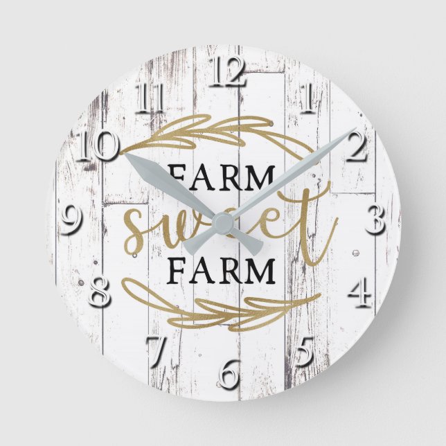 Farm Sweet Farm White Wood Country Bauernhof Runde Wanduhr (Vorderseite)