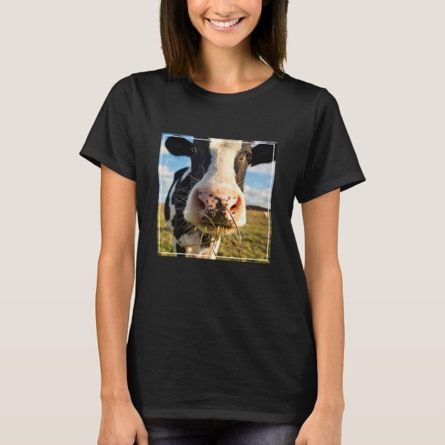 Farms | Holstein Cow Chewing T-Shirt (Vorderseite)