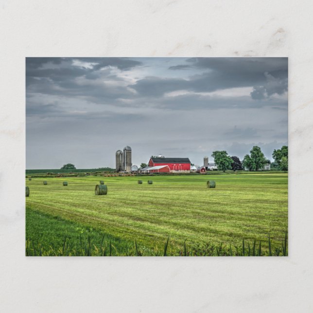Farms | Red Barn & Silo in Spring Postkarte (Vorderseite)