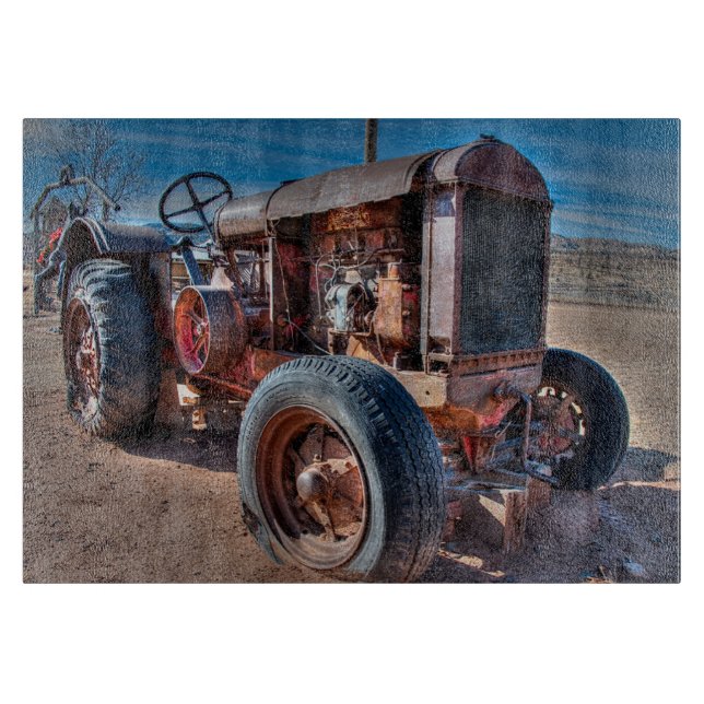 Farms Rusty Antique Tractor Schneidebrett (Vorderseite)