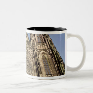 Fassade der Kathedrale von St. Vitus Zweifarbige Tasse