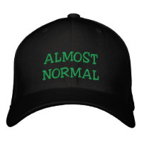 Fast normale Baseballkappe