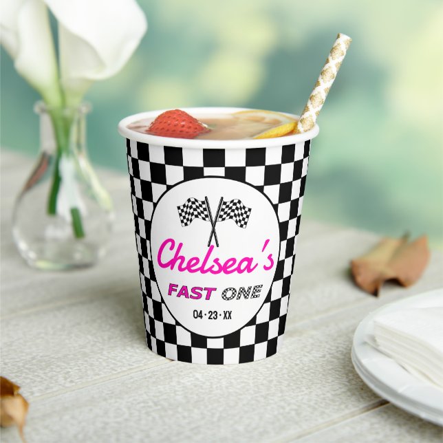 Fast ONE Pink Black White Race Car Flags Birthday  Pappbecher (In Situ)