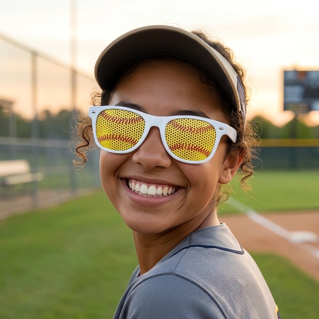 Fastpech Software Player oder Team Party Fun Sport Partybrille (Funny softball sunglasses for fastpitch softball players and fans. Great for game day or parties!)