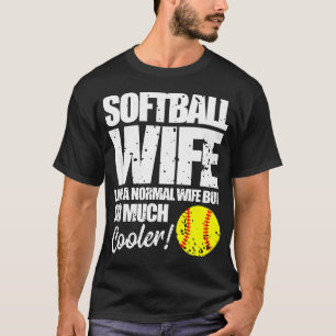 Fastpitch-Softball-Trainer-Ehefrau T-Shirt