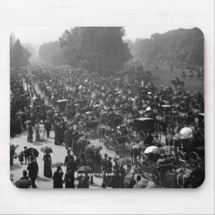 Faule Reihe in Hyde Park, London, c.1890 Mousepad
