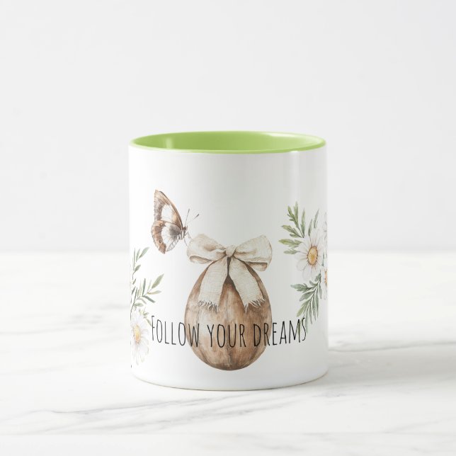 Faux Wood Easter Egg Bow Butterfly Daisy Flowers Tasse (Zentrum)