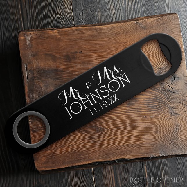 Faveurs de mariage noir uni Mr & Mrs (Custom Bar Key)