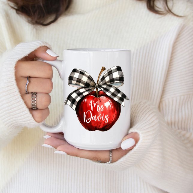 Favorite Teacher Coffee Mug Kaffeetasse (Personalize this cute favorite teacher apple coffee mug. )