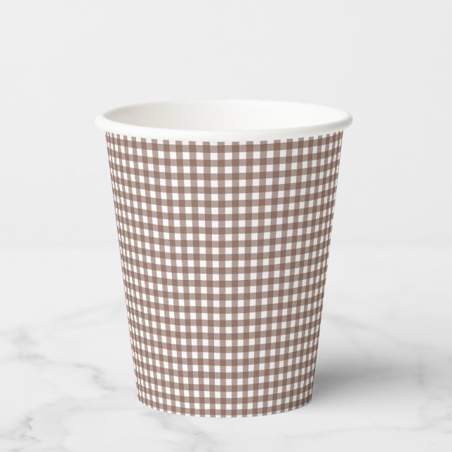 Faye und Lauren Brown Gingham Pappbecher (Vorderseite)