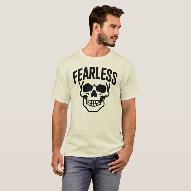 Fearless Skull Graphic T-Shirt – Bold Attitude (Vorne ganz)