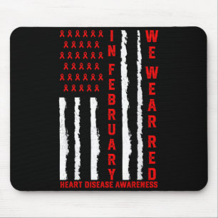 Februar Wir Tragen Rot Amerikanische Flagge Herzkr Mousepad