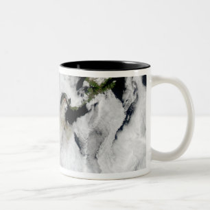 Feder von Okmok Vulkan, Aleuten 2 Zweifarbige Tasse