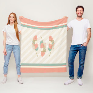 Federn in Creme, Minzgrün und Korallen Fleecedecke