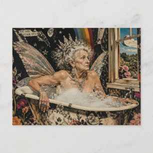Fee ältere Frau in der Badewanne Sternenkollage Postkarte