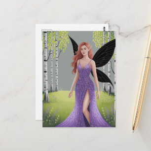 Fee in einem lila Kleid Wald Fantasie Postkarte