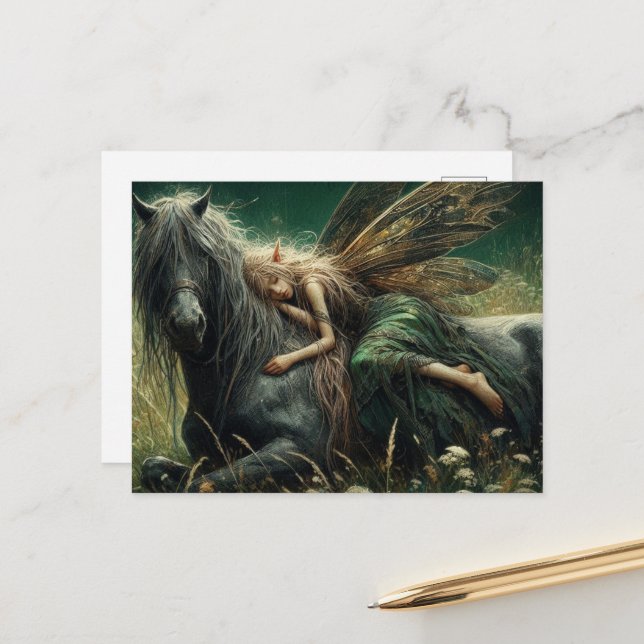 Fee schläft auf ihrem Pferd Postkarte (Vorderseite/Rückseite Beispiel)