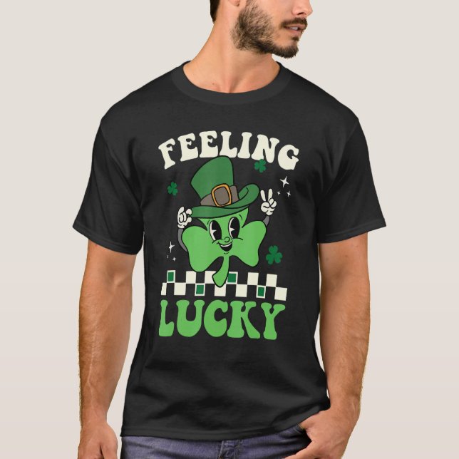 Feeling Lucky Happy St Patrick's Day Shamrock Iris T-Shirt (Vorderseite)