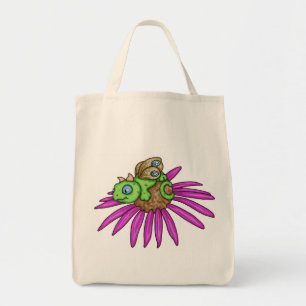 Feenhafter Drache auf einem coneflower durch Tragetasche