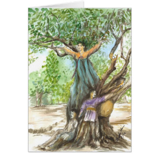 Fées d'arbre dans un vieil arbre