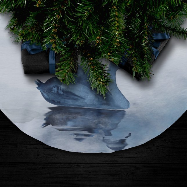 Fehlsichtigkeit | Moody Dusty Blue Swan am See Polyester Weihnachtsbaumdecke (Von Creator hochgeladen)
