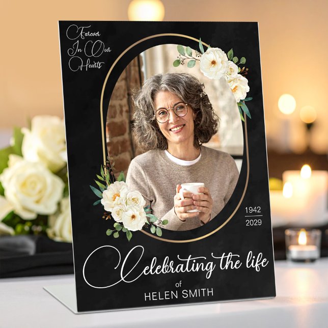 Feier des Lebens - Elegantes Blumenfoto Schwarz Sockelschild (Celebration of Life - Funeral Floral Photo Black Pedestal Sign, Loss of Mother Gift)