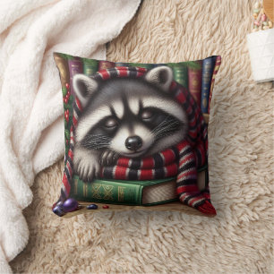 Feierliche Raccoon Schlaf über Bücher Kissen