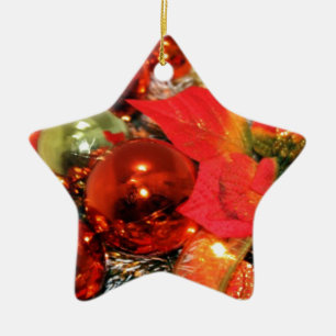 Feierliche Rote Dekorationen Keramikornament