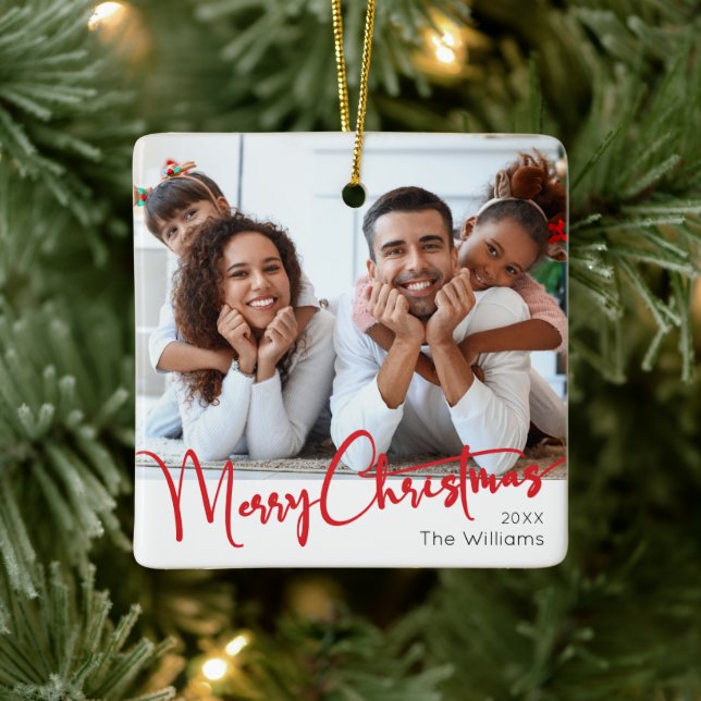 Feierliche Rote Schrift Frohe Weihnachten Keramikornament (Baum)