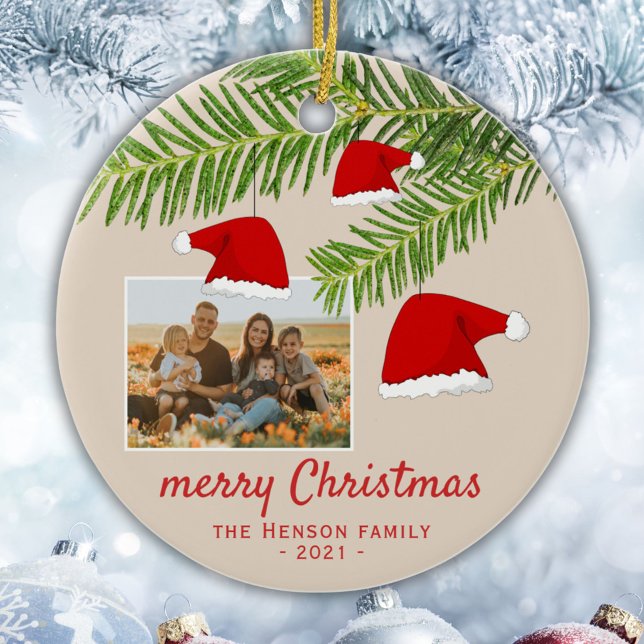 Feierliche Rote Weihnachtsmannmütze Pine Frohe Wei Keramik Ornament (Von Creator hochgeladen)