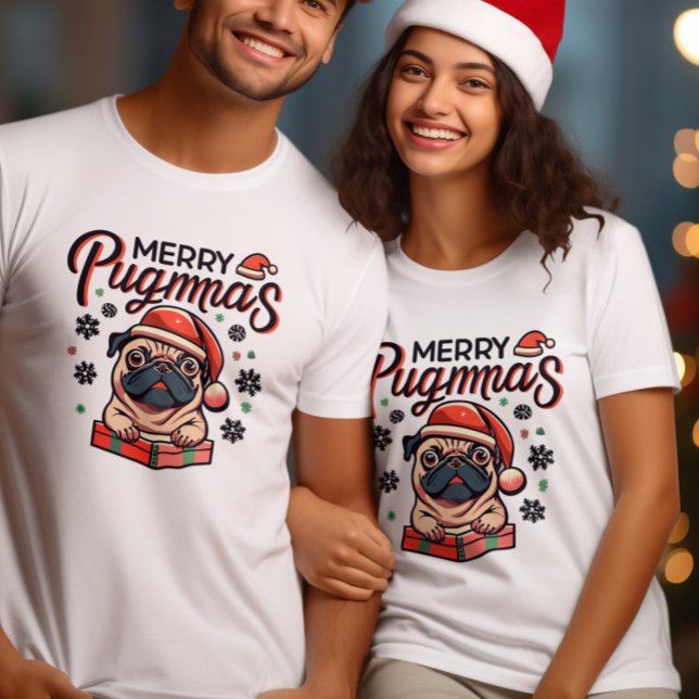 Feiern Sie den Geist des Weihnachts-Mops Hund T-Shirt (Von Creator hochgeladen)
