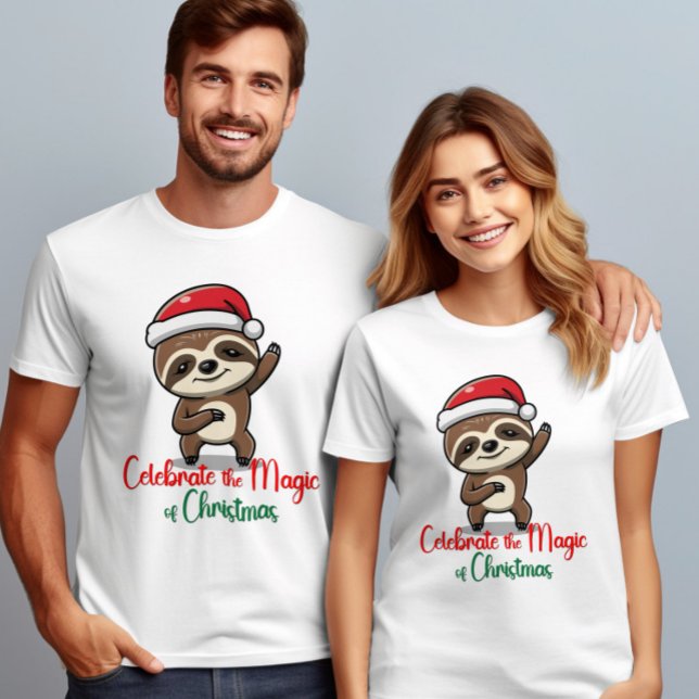 Feiern Sie die Magie der Heiligen Weihnachten T-Shirt (Von Creator hochgeladen)