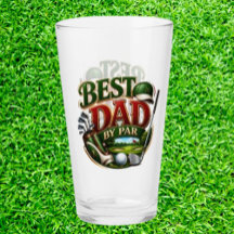 Feiern Sie Papa mit dem Glas, das er verdient